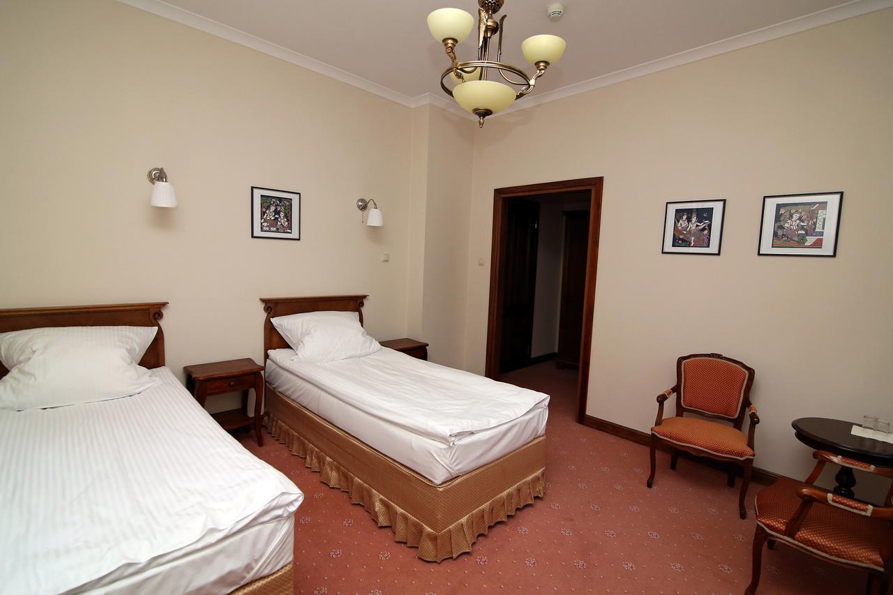 Bed and Breakfast Dwor Bieland Эльблонг Экстерьер фото