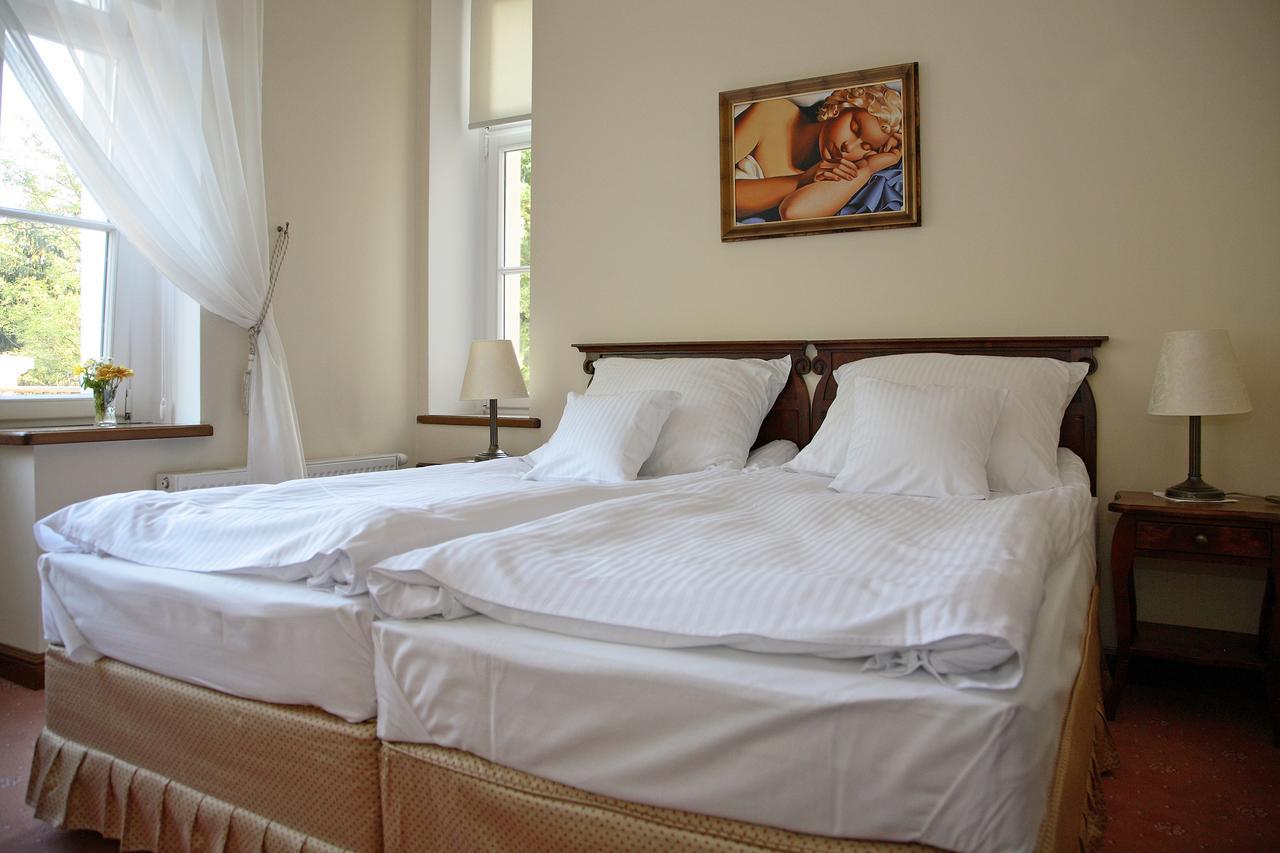 Bed and Breakfast Dwor Bieland Эльблонг Экстерьер фото