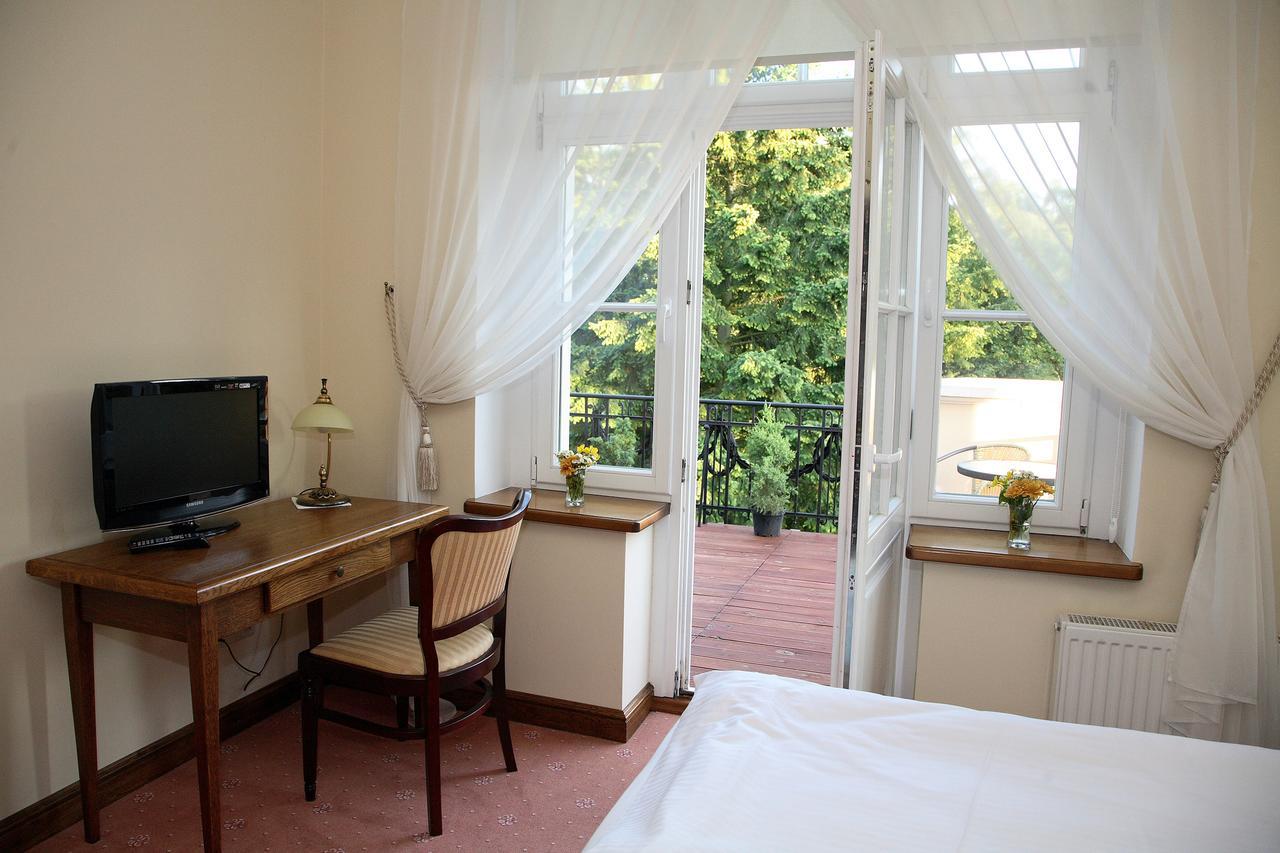 Bed and Breakfast Dwor Bieland Эльблонг Экстерьер фото