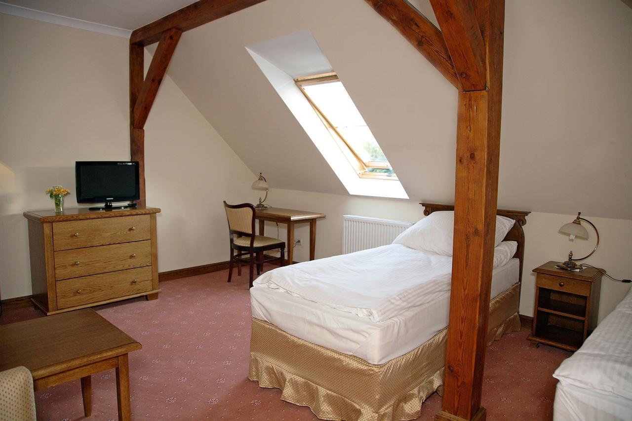 Bed and Breakfast Dwor Bieland Эльблонг Экстерьер фото